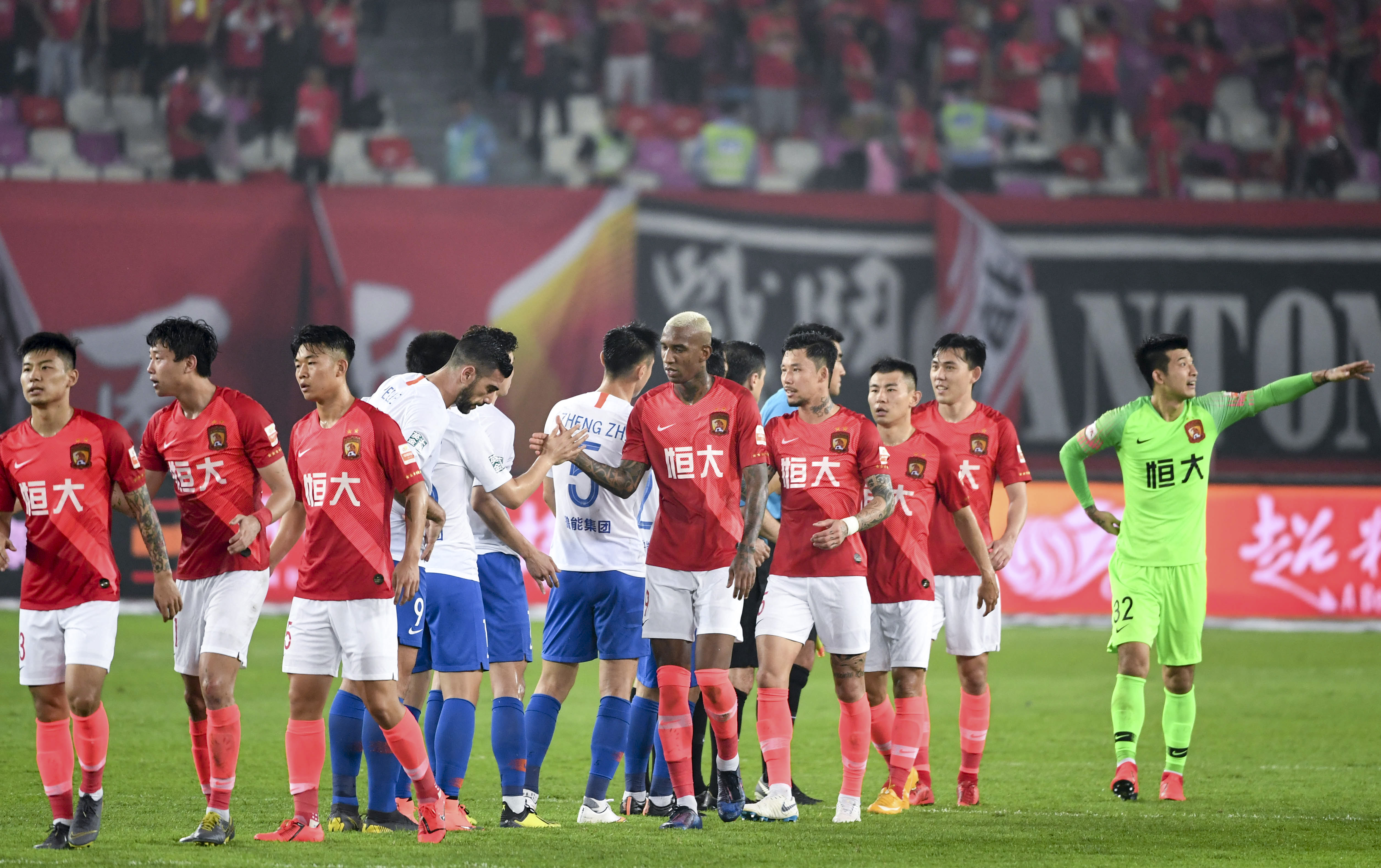 CBA本土球员表现观察 年轻球员成长路径分析