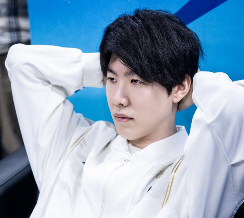 LOL知名选手欠钱不还？前QG射手在线讨债