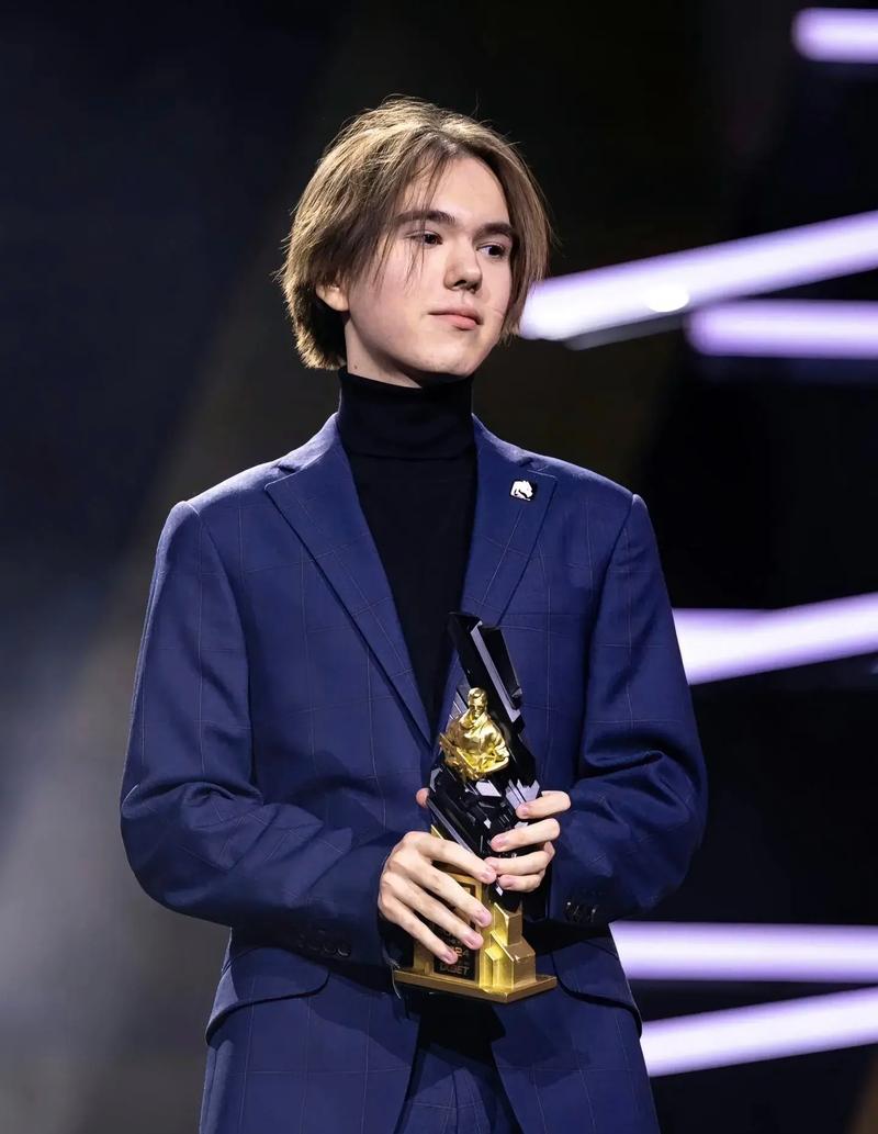 The MongolZ 消灭 Heroic ，G2 在 IEM 成都 2025 中横扫 3DMAX